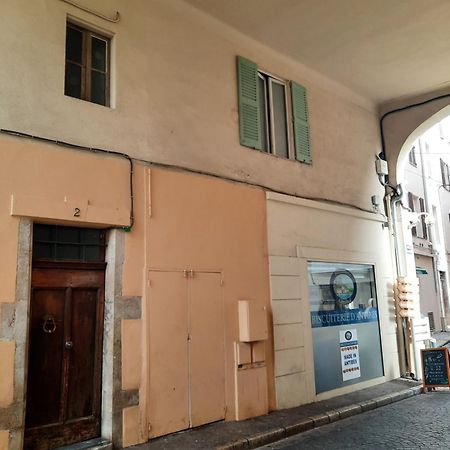 Vieille Ville 1 - Luca'S Apartment, 1 Bedroom, Max 2 Adults And 2 Kids Antibes Luaran gambar