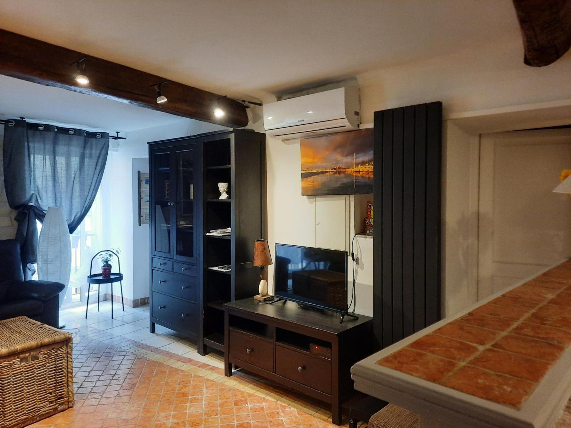 Vieille Ville 1 - Luca'S Apartment, 1 Bedroom, Max 2 Adults And 2 Kids Antibes Luaran gambar