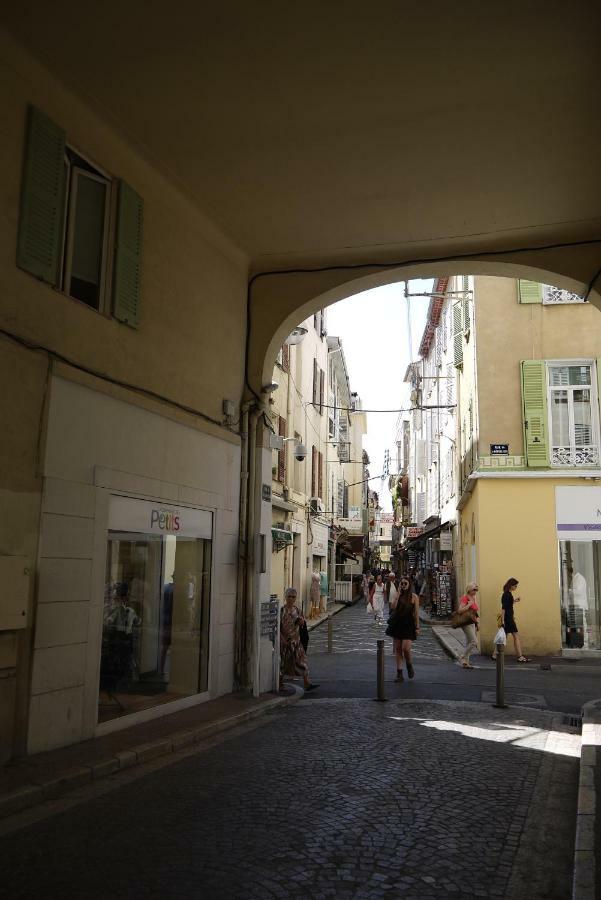 Vieille Ville 1 - Luca'S Apartment, 1 Bedroom, Max 2 Adults And 2 Kids Antibes Luaran gambar