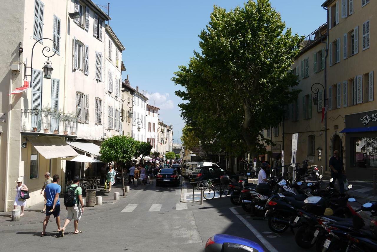 Vieille Ville 1 - Luca'S Apartment, 1 Bedroom, Max 2 Adults And 2 Kids Antibes Luaran gambar