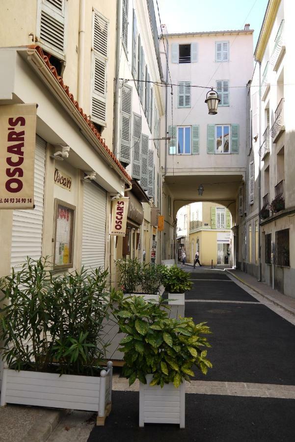 Vieille Ville 1 - Luca'S Apartment, 1 Bedroom, Max 2 Adults And 2 Kids Antibes Luaran gambar