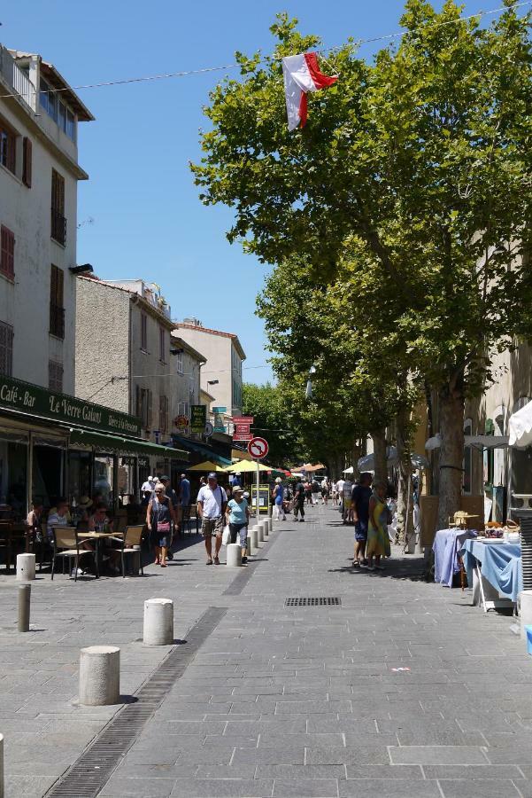 Vieille Ville 1 - Luca'S Apartment, 1 Bedroom, Max 2 Adults And 2 Kids Antibes Luaran gambar